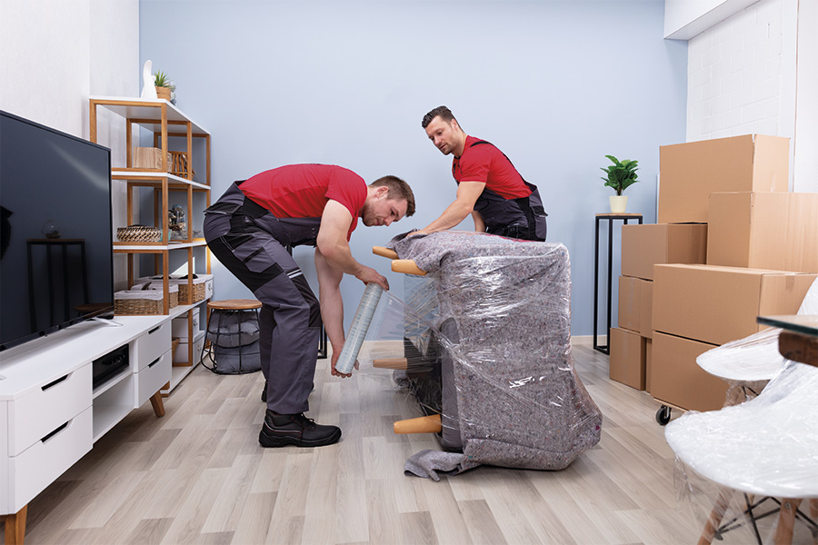 workers-of-moving-company-packing-Germantown-MD.jpg